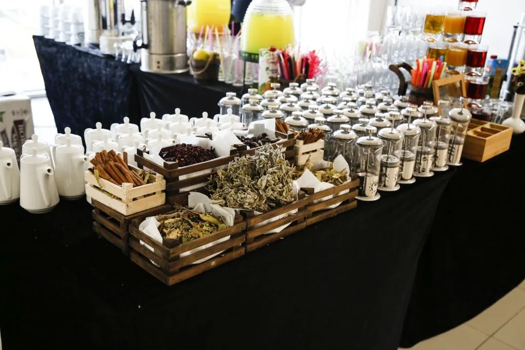 kokteyl-izmir-catering-organizasyon-acilis-kurumsal-siyah-strec-giydirme-bistro-giydirme-acilis-lansman-temel-atma-kokteyl-kutlama-organizasyonlari-ceromany-trio-konsept-izmir-organizasyon-firmasi-izmir-catering-firması-acık-bufe-kokteyl-atistirmalik-bbq-coffe-break-servis-hizmet-sunum-hijyen-dekorkokteyl-izmir-catering-organizasyon-acılıs-kurumsal-cadir-isitma-hizmeti