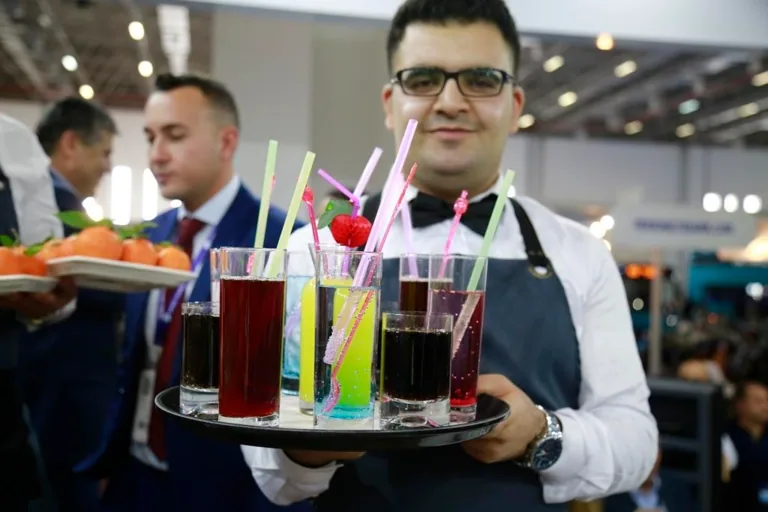 kurumsal-kisiye-ozel-organizasyonlar-acilis-lansman-temel-atma-nisan-dugun-kokteyl-organizasyonlari-kokteyl-menu-altarnetifleri-sunum-dekor-catering-firmasi-servis-sunum-izmir-organizasyon-firmalari