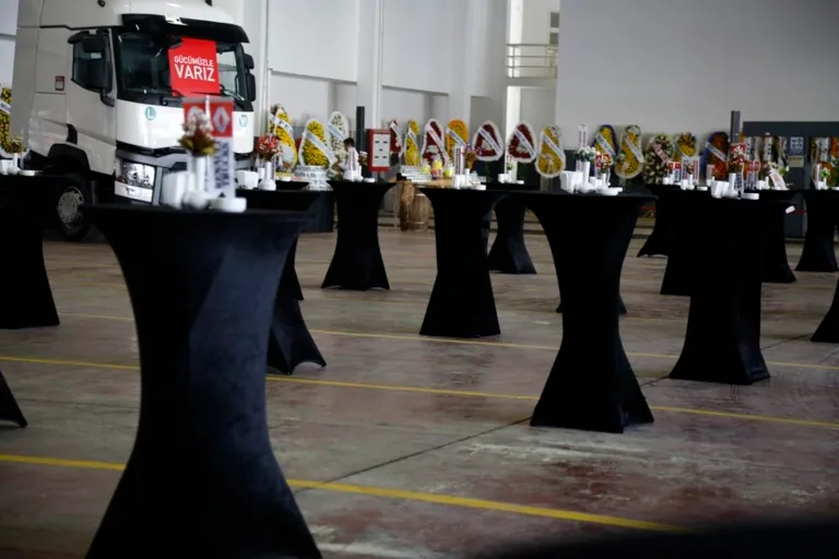 izmir-catering-firmasi-organizasyon-sirketi-koktel-acilis-lansman-organizasyonu-catering-servis-hizmet-organizasyon-dekor-acilis-bbq-kokteyl-menu-kanepe-ara-sicaklar-atistirmalik-acik-bufe-izmir-kusadasi-bodrum-cesme-urla-dikili-catering-firmasi